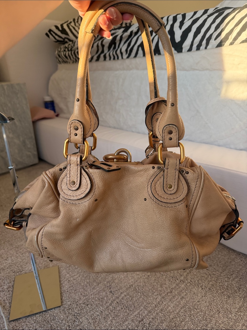 Chloé Beige Leather Shoulder Satchel with Gold Hardware - Picture 2 of 4